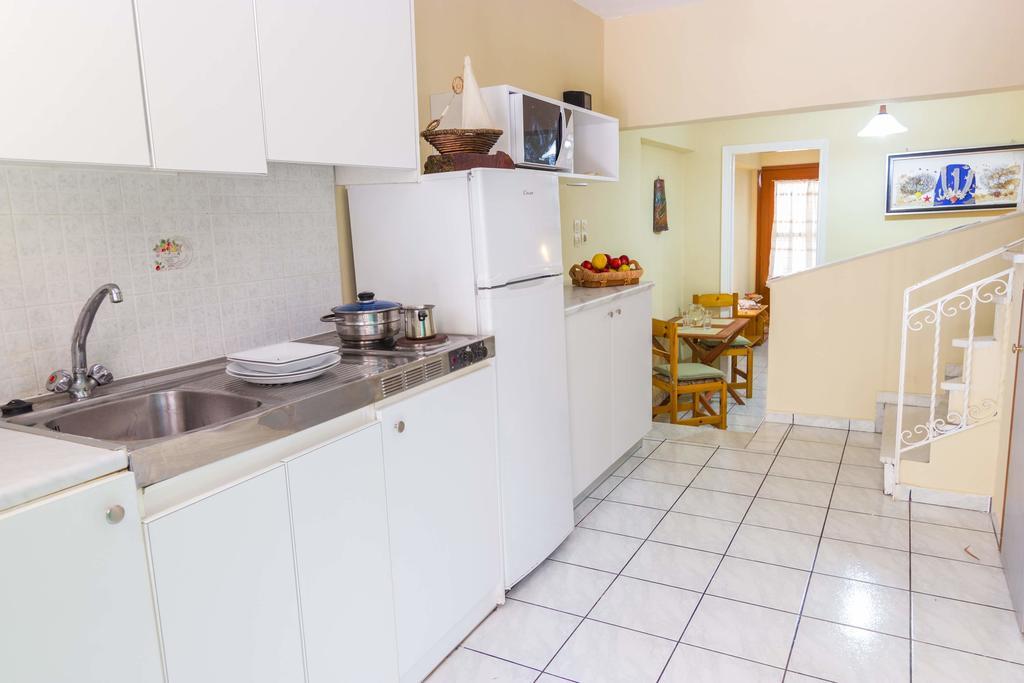 Stathopoulos Apartments Самбатики Экстерьер фото