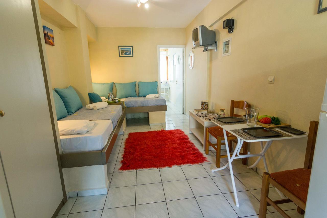 Stathopoulos Apartments Самбатики Экстерьер фото