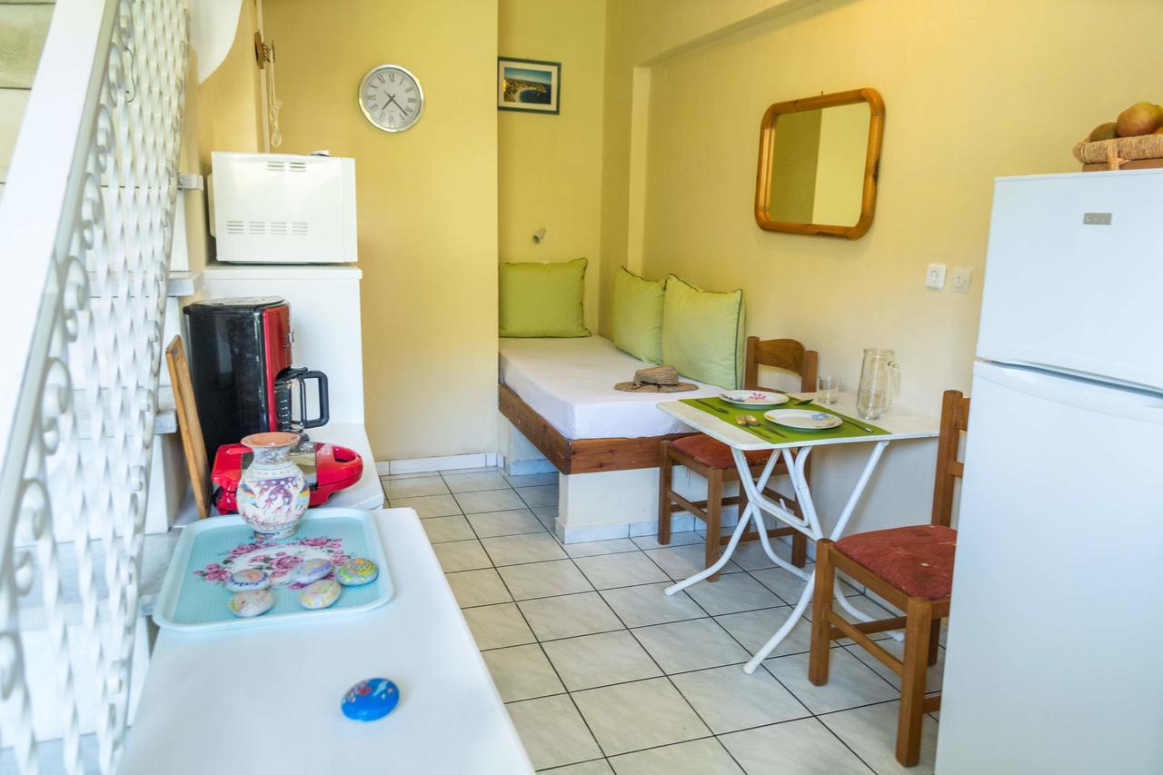 Stathopoulos Apartments Самбатики Экстерьер фото